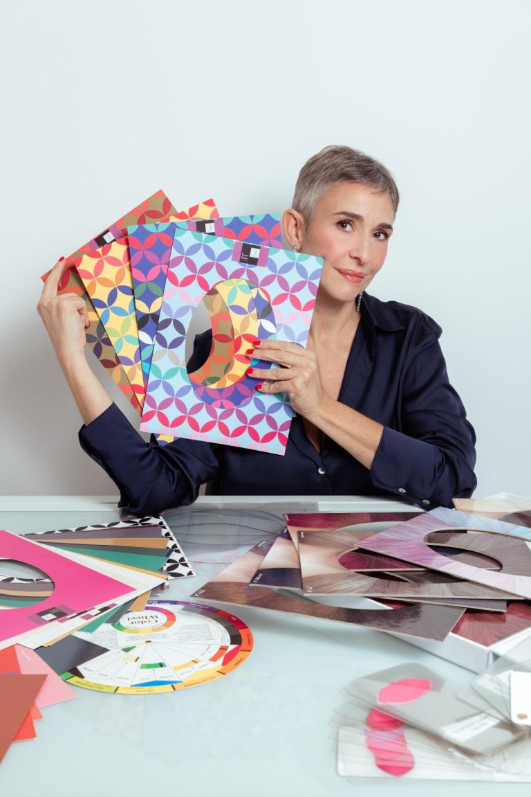 Docente del corso di Armocromia con strumenti per l’analisi del colore